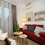 Art Apartment \